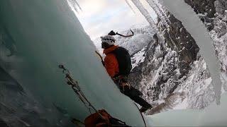 Ice climbing in Romsdalen (Kværnasiget)