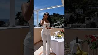 Burrata & strawberry summer salad in Capri