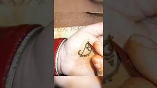 D Alphabet mehndi design #shortsvideo #mehndiart #alphabetmehndi #simplemehndi