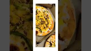 Pizza  lover  #musafir #pizzalover #pizza #dinner #friends #lifestyle #shorts #youtubeshorts