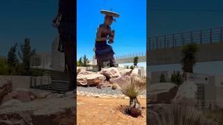 LA FOMOSA ESTATUA DEL HUICHOL EN ZACATECAS MÉXICO #travel #viajes #zacatecas #youtubeshorts #turismo