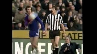 Newcastle Utd - John McNamee v Peter Osgood Chelsea 1970