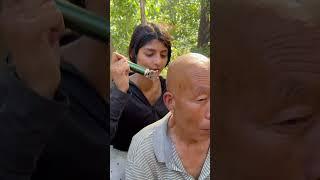 Fan Zihe's Daily Life in China: Cutting Grandpa's Hair