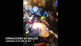 BOMBEROS BOGOTÁ - RESCATE DE PERSONA EN CARTAGENA BAJO LOS ESCOMBROS