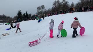 Gdzie na sanki w Rzeszowie -  Park na Baranówce.