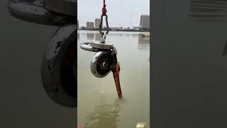 Strong magnet can salvage things in the river#magnet#lodestone#Forceful#salvage#universal