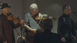 Calvin Vollrath And Country Swing with Jess Lee - Haggard  Medley