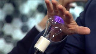 Shocking Science  - Touching 50,000 Volts 9News