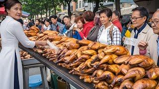 Flavors of Tradition! Chicken Curry & Duck Curry, Delightful Vibes, Street Food in Saigon Vietnam: