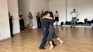 Tango class - close embrace, turn & rhythmical walking/ caminata I Ariel Taritolay & Cornelia Roy