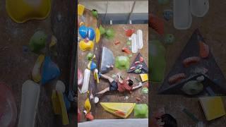 get a unique move 비블럭 송도 #bouldering #climbing #볼더링 #클라이밍