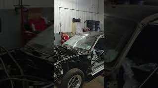 SN95 MUSTANG breaking front window