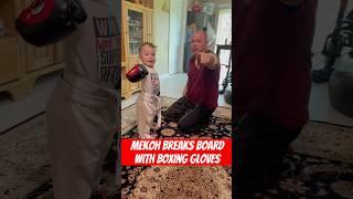 Mekoh breaks board with boxing gloves #karate #boxing #taekwondo #martialarts