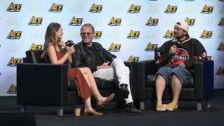 Elizabeth Olsen and Paul Bettany at ACE Comic Con Seattle