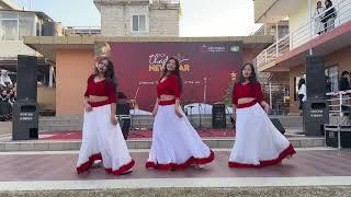 Girls Dance Performance on Chuttamalle , Sawar loon, Khwaab dekhe|Bollywood Dance|InformaticsCollege