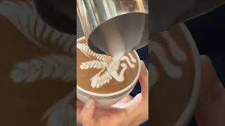 HOW TO POUR A PEGASUS LATTE 