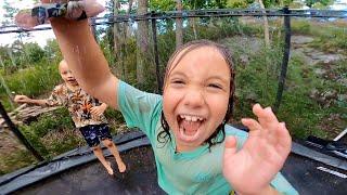 Splashing fun & the world's best cafe VLOG