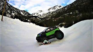 RC Cars on Skis and Mud Tires. Off-Road Cadillac Snow Test Drive 2. Wheels vs Snow Tracks.