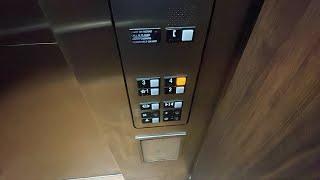 Elevators at Courtyard Marriott Roanoke Airport