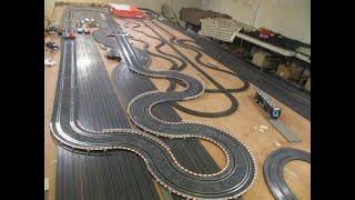 SCX COMPACT 1/43 SLOT CAR RACE TRACK