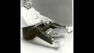 Lynn Lavner - 07 First Dyke on Dynasty