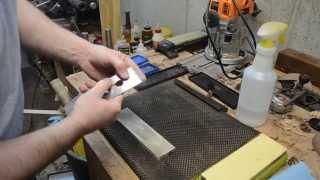 Sharpening a plane iron and setting the chip breaker