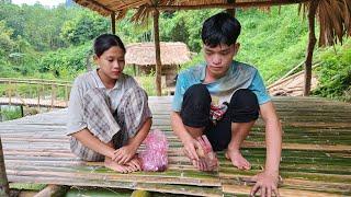 Young Couple Building Bamboo House Together | Finishing the Floor - Life in the Wild