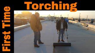 I taught a new guy How to Torch Down a Rubber Flat Roof for 20 min, see what happened to him