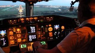 Boeing 767-300 Cockpit Landing in Rome Fiumicino FCO