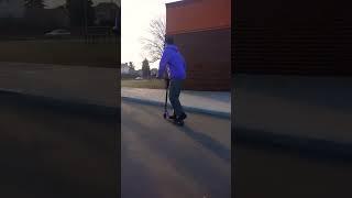 feeble curb grind #scooter #scootering #scootergang