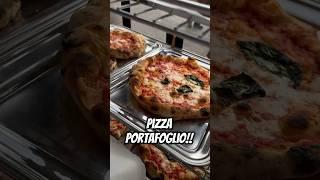 Pizza portafoglio only in Napoli!