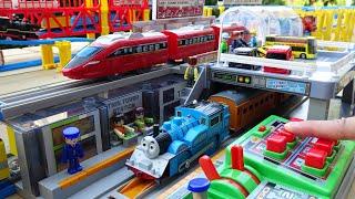 Thomas Plarail & JR train  Twin Tower Station big bridge course