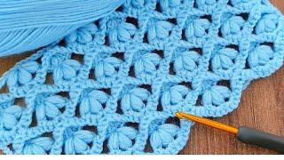 Unique Very Easy Crochet sewing pattern baby blanket consisting of two rows for beginners