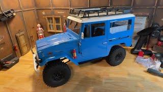 FMS FJ40 - Toyota Land Cruiser - 1/10 Scale Unboxing & Review - Minor Changes