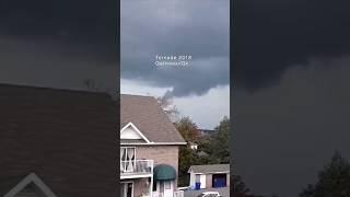 O dia que GRAVEI um TORNADO da sacada da minha casa, aqui no QUÉBEC/CANADÁ