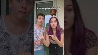 HOĎ SLEPICI CHALLENGE S BRÁCHOU / #shorts