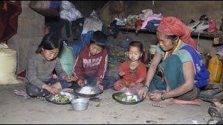 Organic village life || Cooking green vegetables in the village