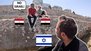 Egyptian kids meet Israeli for the first time in Alexandria