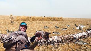 CRAZY TEXAS FIELD DUCK HUNTING!!