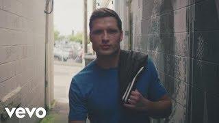 Walker Hayes - You Broke Up with Me