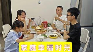 儿子住校回来，老婆做大盘鸡蒸花卷真好吃，感慨时间过得真快
