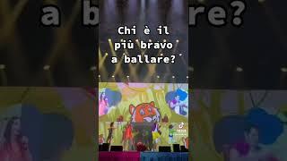 Chi è più bravo a ballare?!