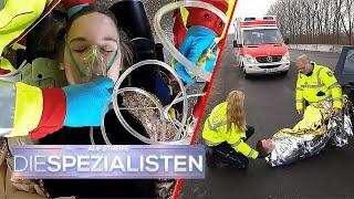 HALBNACKTER Mann irrt auf der AUTOBAHN herum ‍️ Ist er GEFLOHEN??? | Die Spezialisten | SAT.1