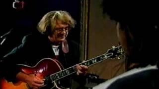 Larry Coryell 1995   'Moment's Notice'