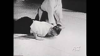 Aikido - O-Sensei Morihei Ueshiba - ikkyo