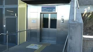 Contactless lift at Tarneit Station