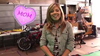 Jennette McCurdy gives a shoutout to her mom