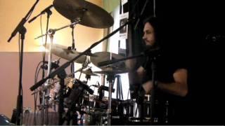 Gigi Morello Drum Solo al Ritmi Show 2011 - Milano - Estratto della Drum Clinic