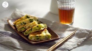 【立春】蔥油餅(燙麵法)｜ Flaky Scallion Pancake｜C2食光｜4K【Cooking ASMR】