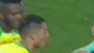 Ligue 1 Referee kicks a player and then sends him off